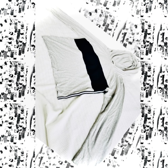 A FINE LINE | S | Crop Raw Hem Hoodie Pullover Bell Striped Colorblock Trim Top - Picture 14 of 16